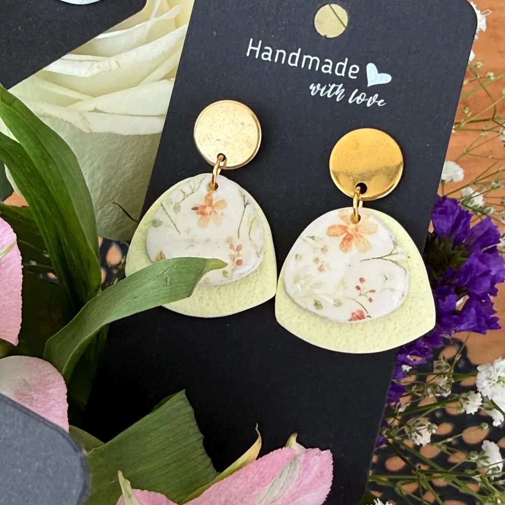 Florale Polymer Clay Ohrringe